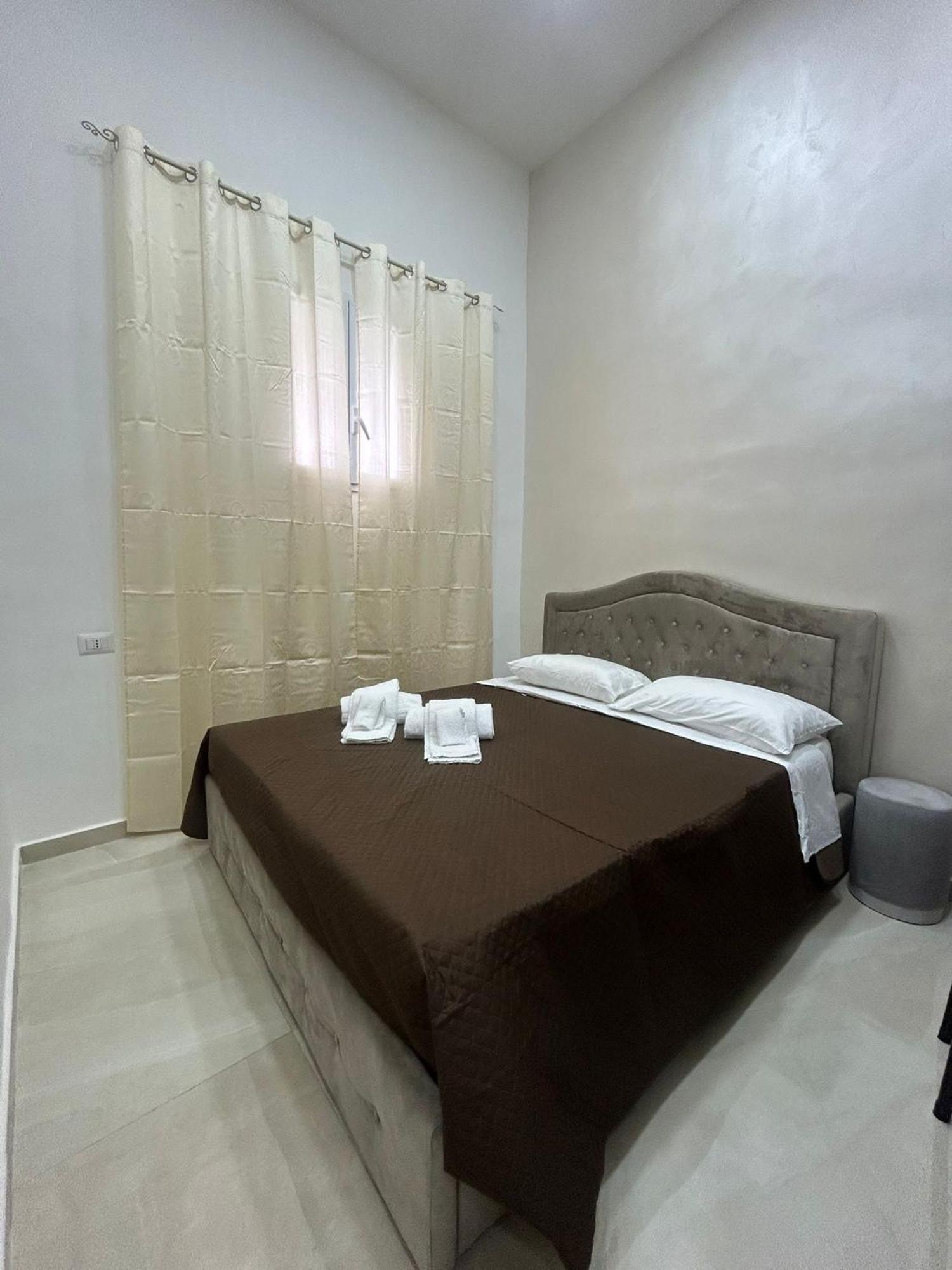 Luxury Rooms Carbonara 95 Neapel Exteriör bild